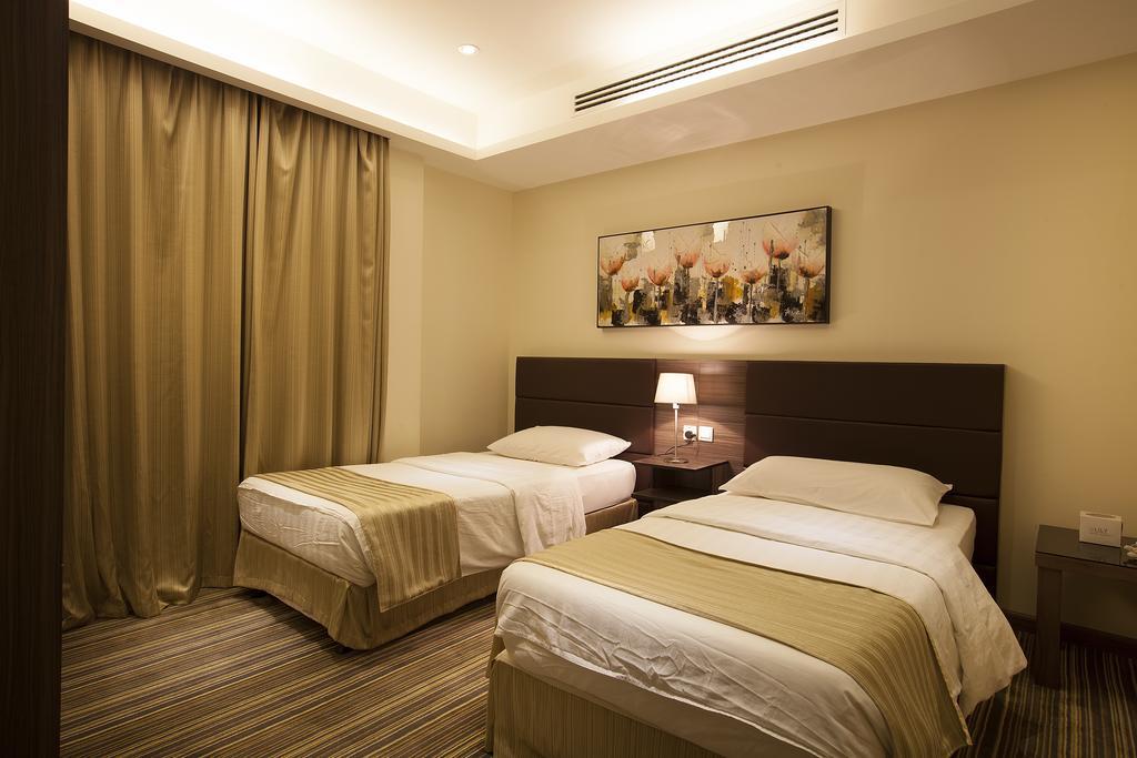 Grand Lily Hotel Suites Ал Хофуф Екстериор снимка