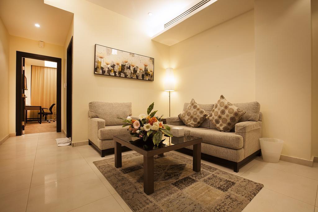 Grand Lily Hotel Suites Ал Хофуф Екстериор снимка
