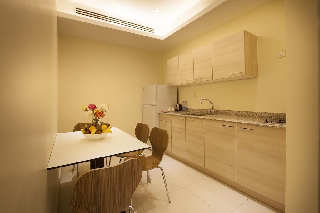Grand Lily Hotel Suites Ал Хофуф Екстериор снимка