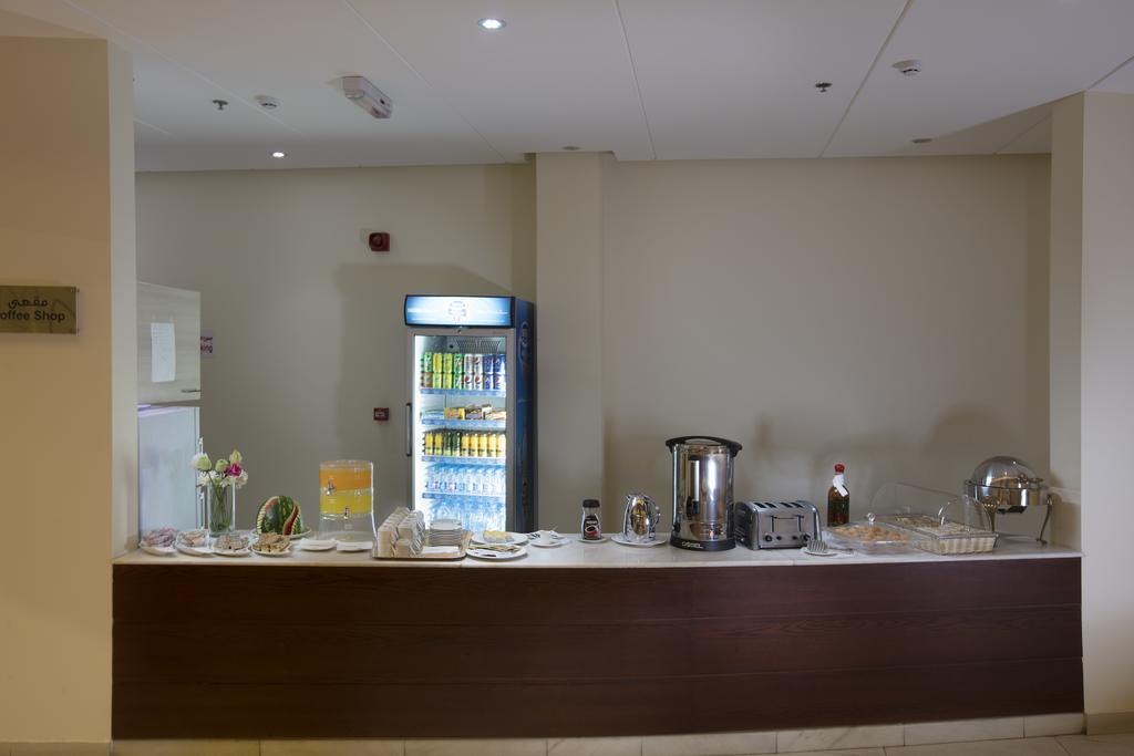 Grand Lily Hotel Suites Ал Хофуф Екстериор снимка