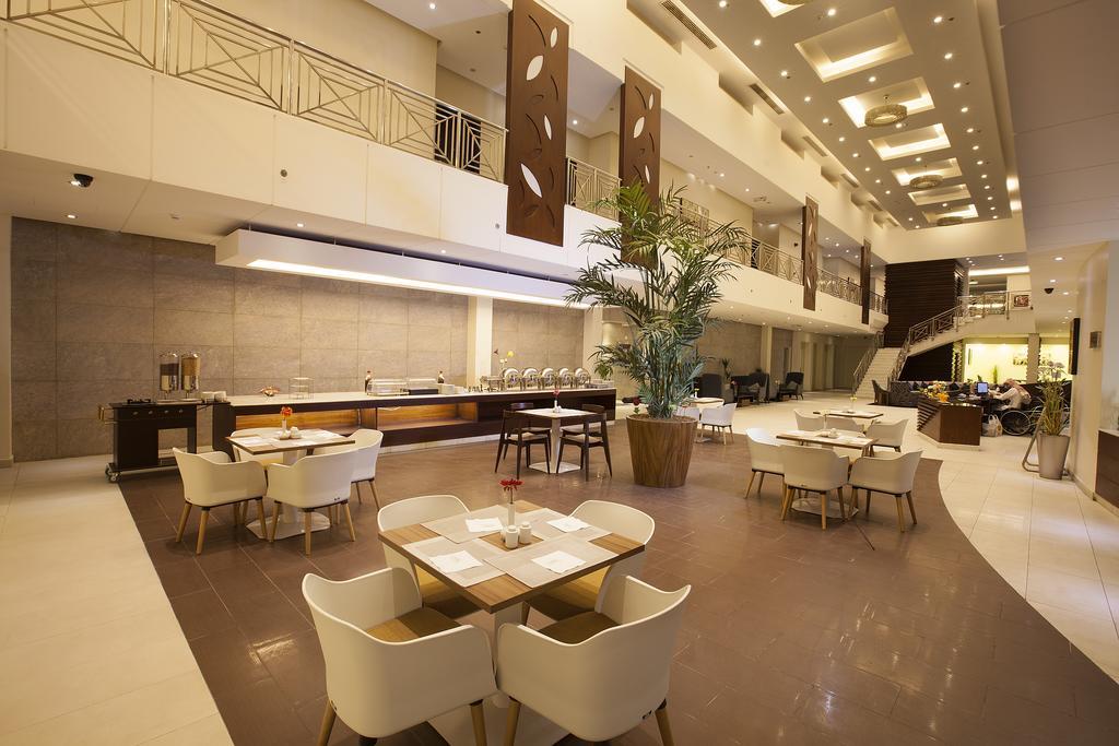 Grand Lily Hotel Suites Ал Хофуф Екстериор снимка