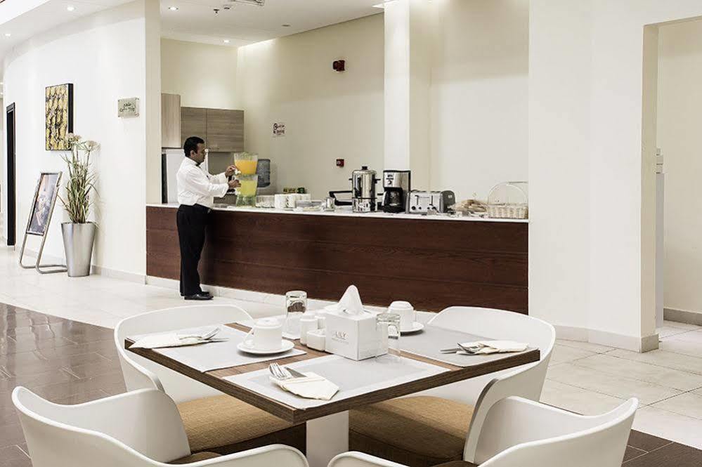 Grand Lily Hotel Suites Ал Хофуф Екстериор снимка