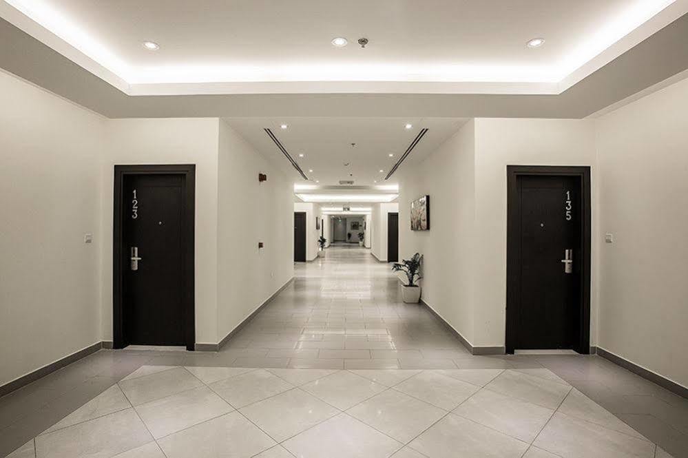 Grand Lily Hotel Suites Ал Хофуф Екстериор снимка